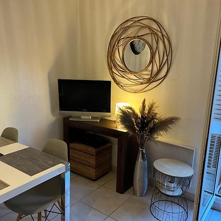 Appartement T2 Avec Terrasse Centre Ville D'Aix En Provence エクス＝アン＝プロヴァンス エクステリア 写真